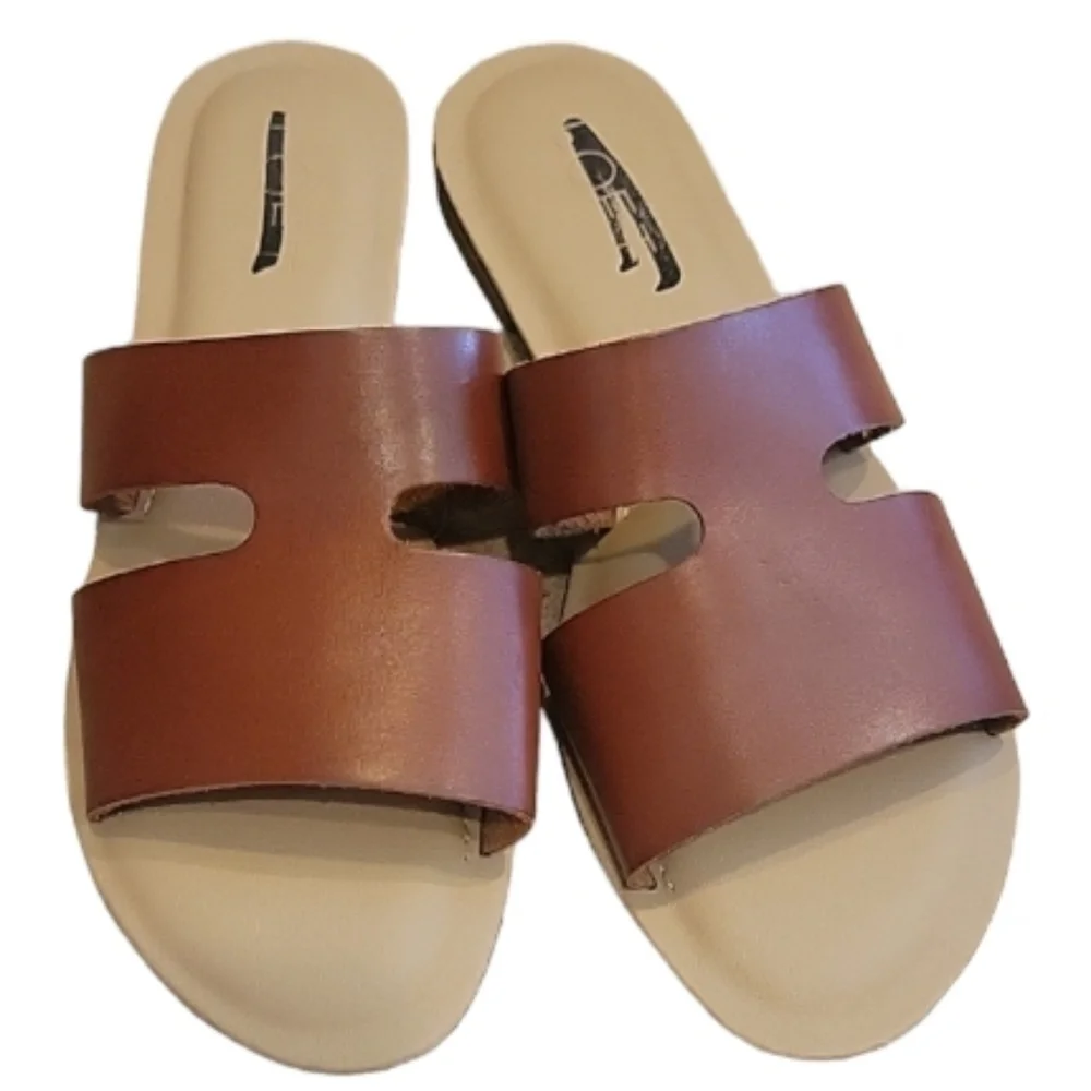 NEW! ANN TAYLOR LOFT Cut Out Flat Cegan Leather Cognac Slide Sandals 7. - Picture 4 of 6